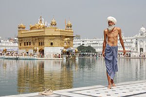 Sikh-pelgrims by die Goue Tempel.